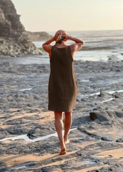 Musselin-Kleid HERMOSA Schokolade 12 Musselin-Kleid HERMOSA Schokolade -Noorlys Musselin Kleid HERMOSA d4