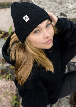 Wollmütze TOMKE Schwarz 11 Wollmütze TOMKE Schwarz -Noorlys b68371ca619536b2080bd3d9dc2c9b50 157a0f68 5848 4219 b3e3 8627d387986e