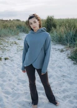 Hoodie VINGER StormyWeather 21 Hoodie VINGER StormyWeather -Noorlys bio maenner frauen strand nachhaltig faire sommer mode bio 277