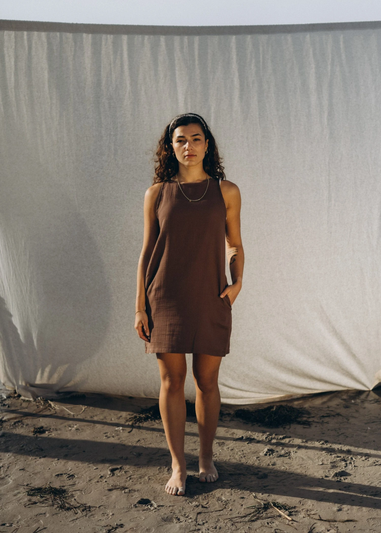 Musselin-Kleid HERMOSA Schokolade 1 Musselin-Kleid HERMOSA Schokolade