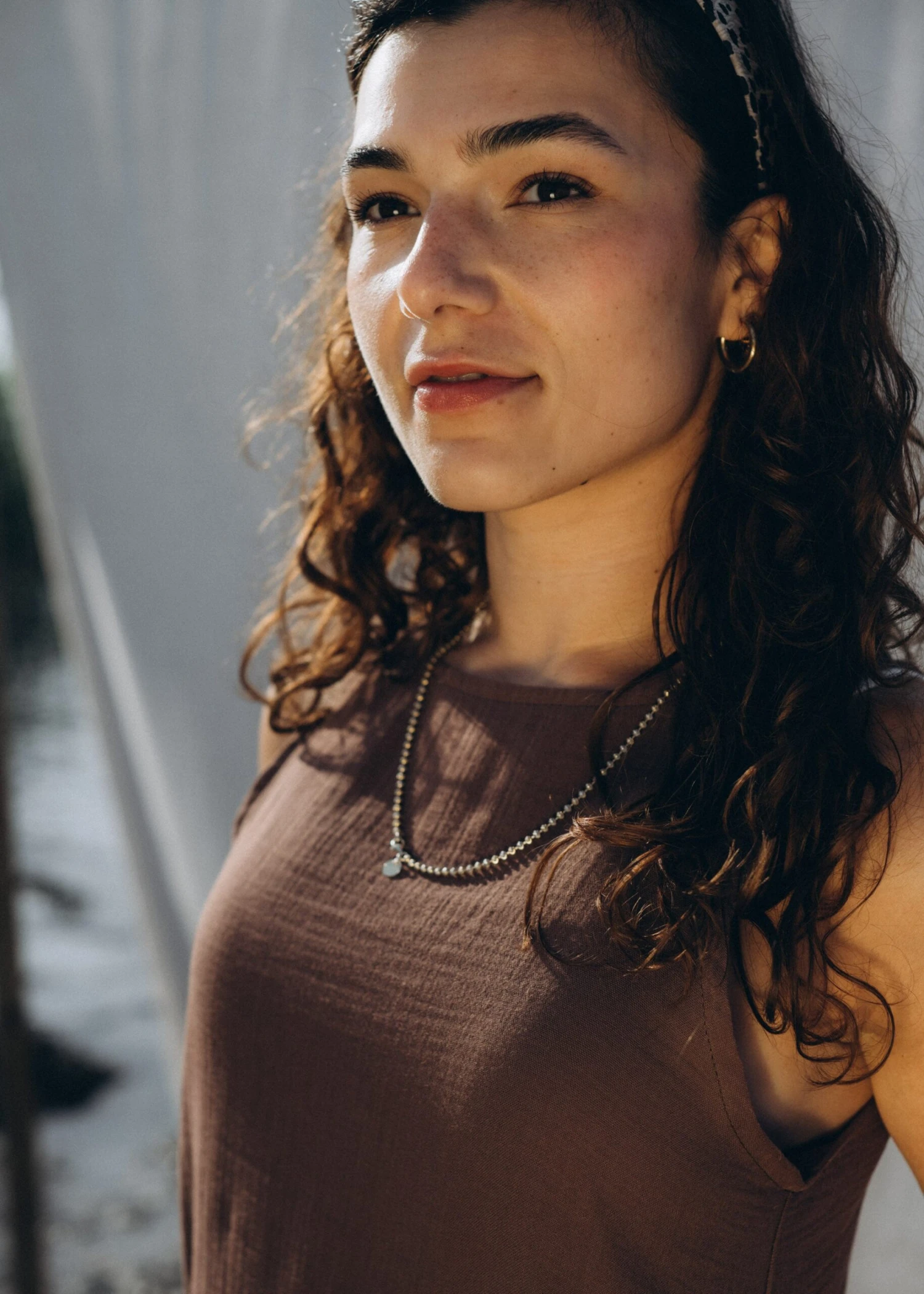 Musselin-Kleid HERMOSA Schokolade 8 Musselin-Kleid HERMOSA Schokolade – Bild 8