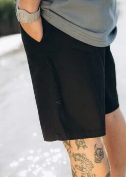 Relaxed-Short RULLEN Black 25 Relaxed-Short RULLEN Black -Noorlys bio sommer maenner frauen strand nachhaltig faire mode bio summer 165