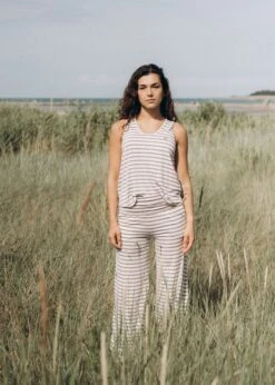 Stoffhose ODESA BrownStriped 15 Stoffhose ODESA BrownStriped -Noorlys bio sommer maenner frauen strand nachhaltig faire mode bio summer 64