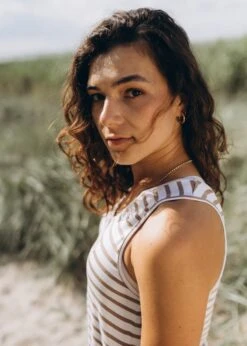 Top SKARA BrownStriped 15 Top SKARA BrownStriped -Noorlys bio sommer maenner frauen strand nachhaltig faire mode bio summer 77