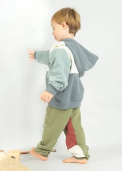 Hoodie TÜÜG StormyWeather 7 Hoodie TÜÜG StormyWeather -Noorlys cold kids winter nachhaltig fair produziert warm kuschlig boxershorts winter schoen 35 b1294fe1 85e0 4e32 b71e b1034a46a936