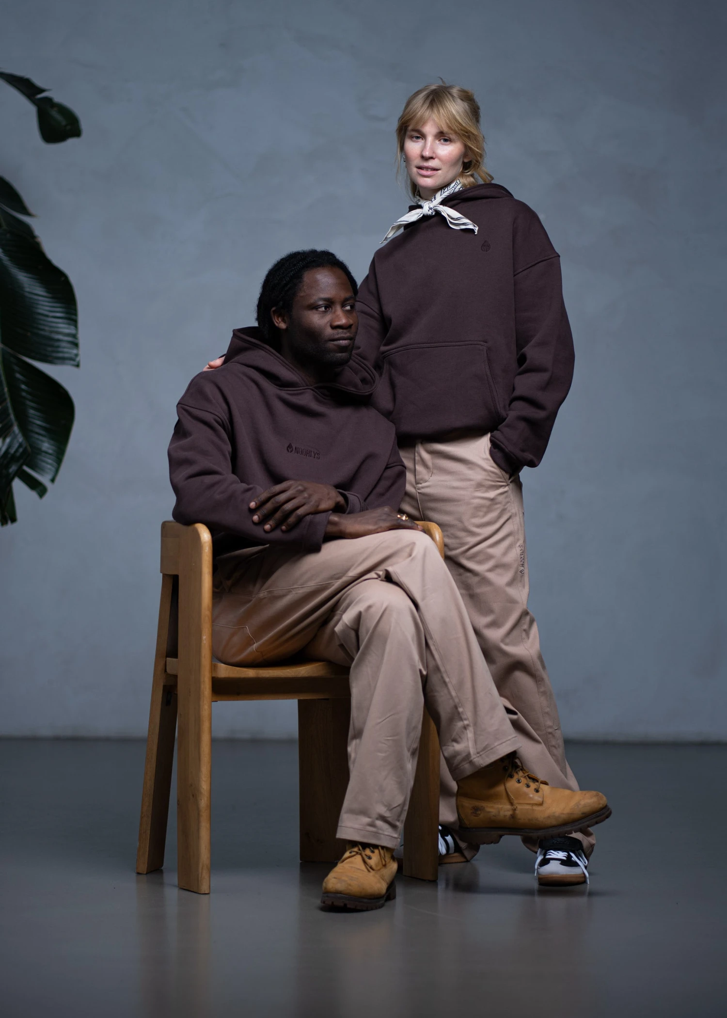 Bündel Heavy-Sweat Hoodie PUNDIG & Relaxed-Pant RULLEN 1 Bündel Heavy-Sweat Hoodie PUNDIG & Relaxed-Pant RULLEN