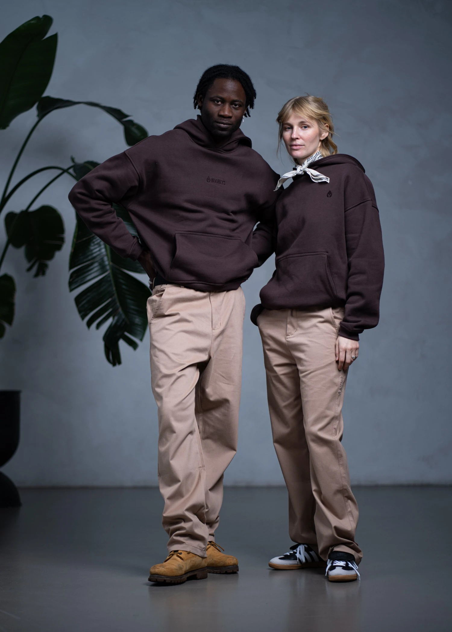 Bündel Heavy-Sweat Hoodie PUNDIG & Relaxed-Pant RULLEN 2 Bündel Heavy-Sweat Hoodie PUNDIG & Relaxed-Pant RULLEN – Bild 2