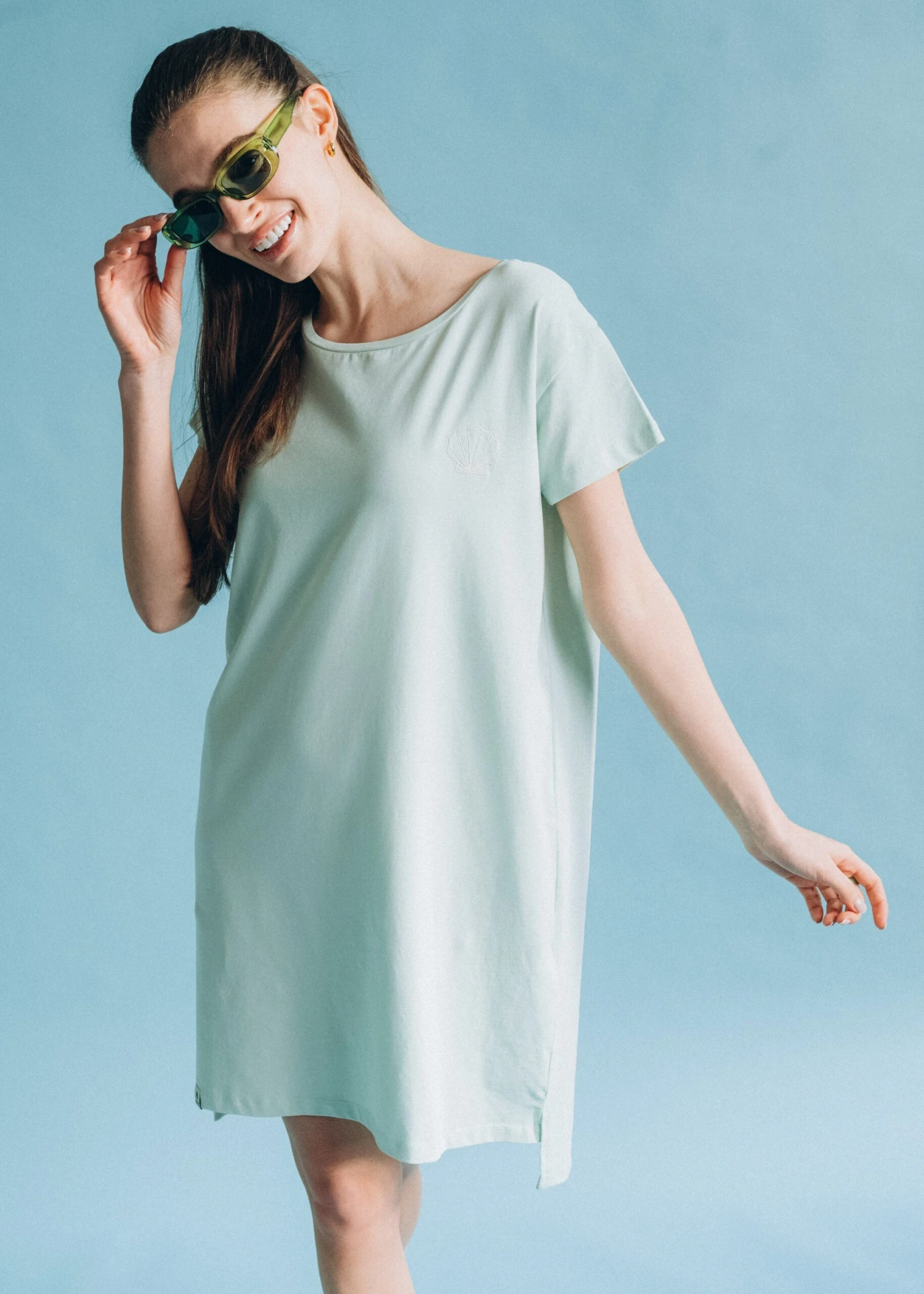 T-Shirt-Kleid SPILLIG CameoGreen 2 T-Shirt-Kleid SPILLIG CameoGreen – Bild 2