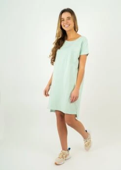 T-Shirt-Kleid SPILLIG CameoGreen 12 T-Shirt-Kleid SPILLIG CameoGreen -Noorlys fair cool sommer frauen bio laessig weich biologisch kleidung 167