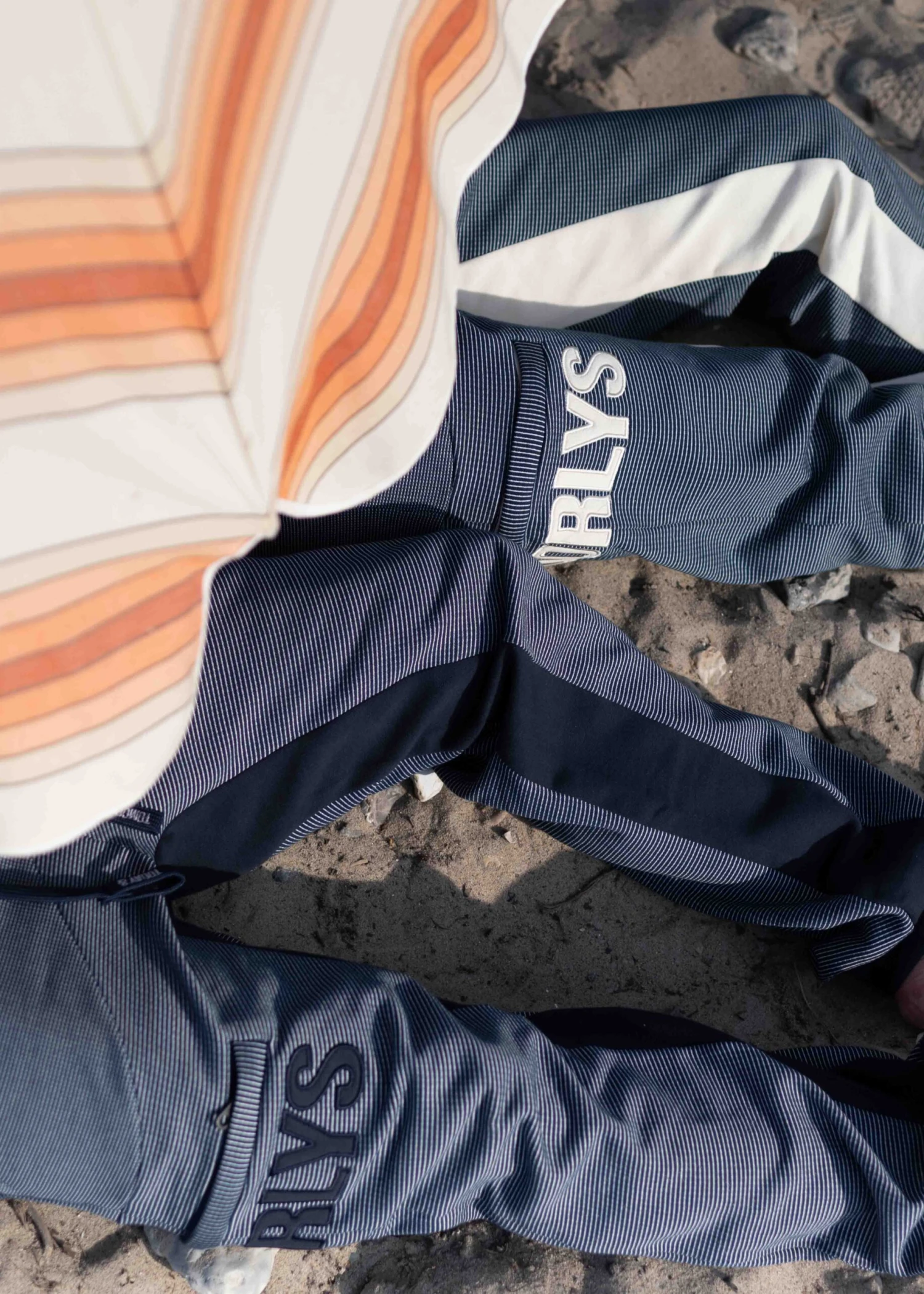 Jogginghose SUNDAG MarineStriped/Navy 5 Jogginghose SUNDAG MarineStriped/Navy – Bild 5