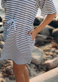 Sommerkleid RINGEL StormyStriped 15 Sommerkleid RINGEL StormyStriped -Noorlys gemuetlich bio baumwolle hoodie nachhaltig fair produziert mode neu 474