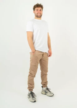 Jogger-Chino MAANDAG Camel 36 Jogger-Chino MAANDAG Camel -Noorlys heavy sweat nachhaltig fair produziert warm kuschlig winter schoen 78