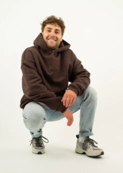 Heavy-Sweat Hoodie PUNDIG SealBrown 23 Heavy-Sweat Hoodie PUNDIG SealBrown -Noorlys heavy sweat nachhaltig fair produziert warm kuschlig winter schoen 9