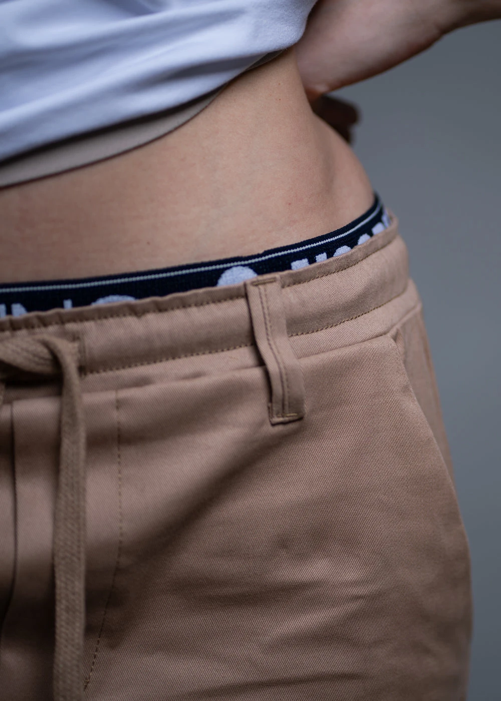 Jogger-Chino MAANDAG Camel 15 Jogger-Chino MAANDAG Camel – Bild 15