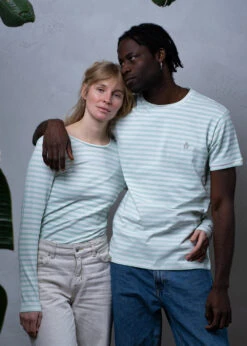 T-Shirt JOHANN GreenStriped 10 T-Shirt JOHANN GreenStriped -Noorlys heavy sweat new nachhaltig fair produziert warm kuschlig schoen 301