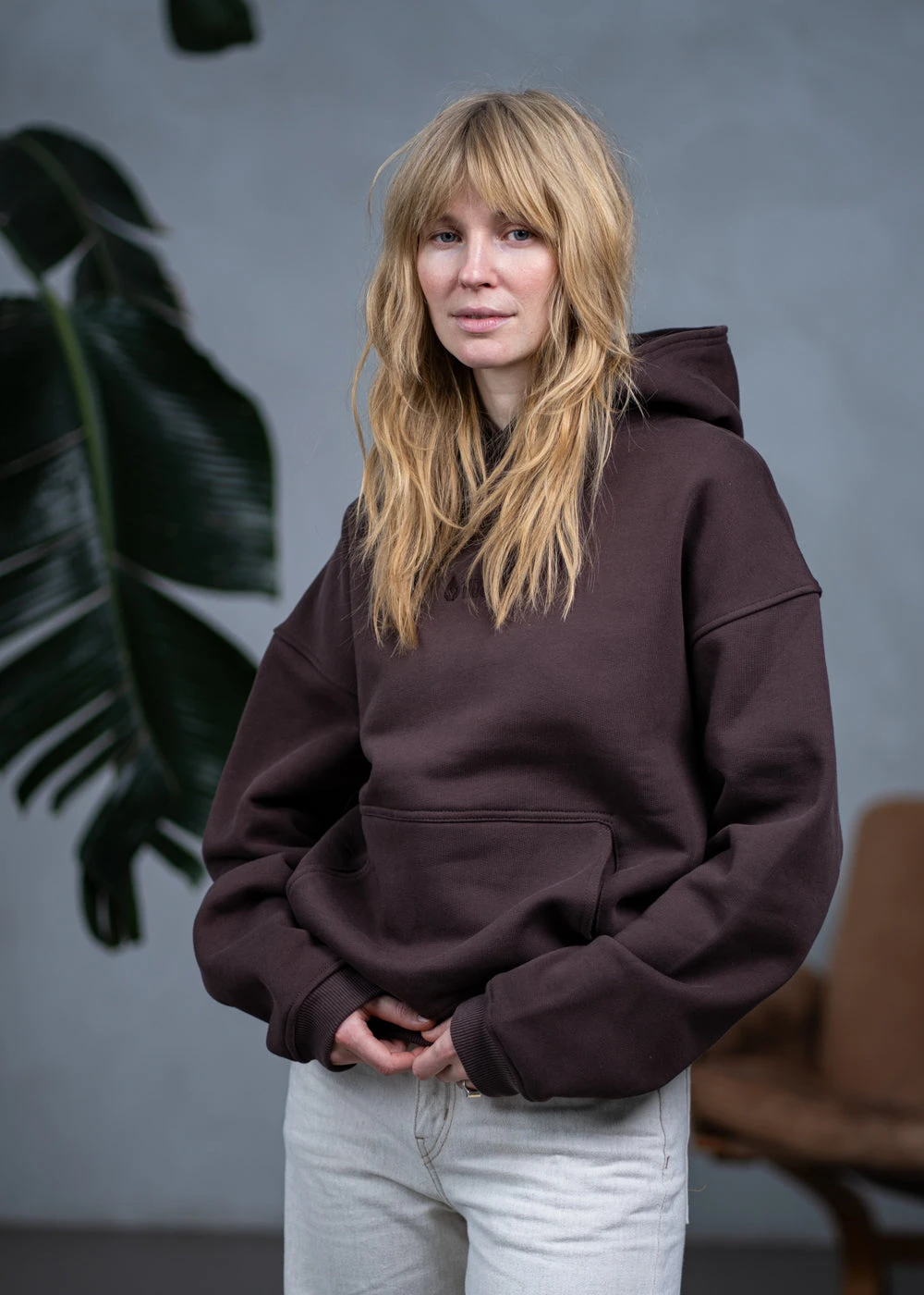 Heavy-Sweat Hoodie PUNDIG SealBrown 4 Heavy-Sweat Hoodie PUNDIG SealBrown – Bild 4