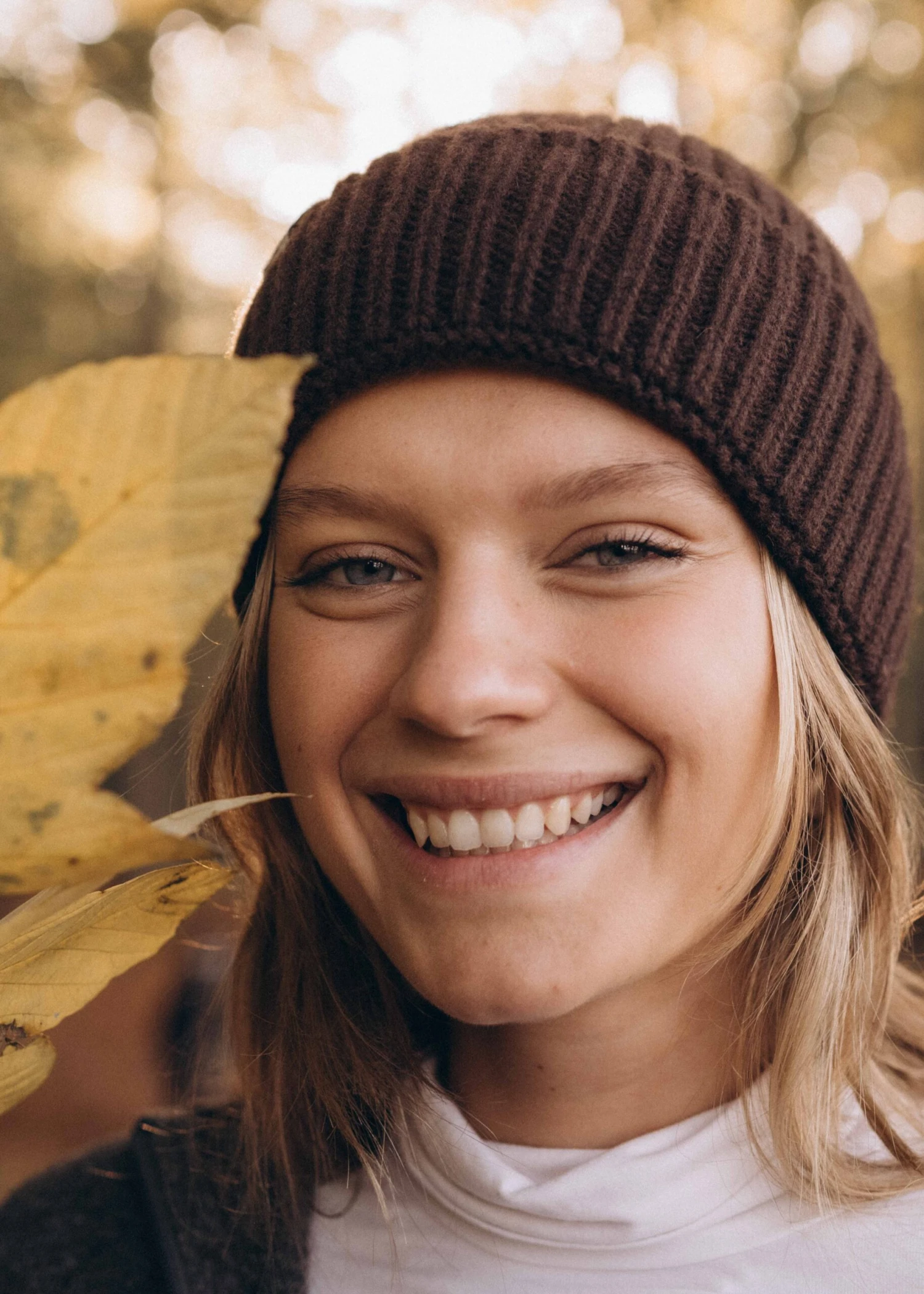 Kaschmirmütze ALMA Walnuss 2 Kaschmirmütze ALMA Walnuss – Bild 2