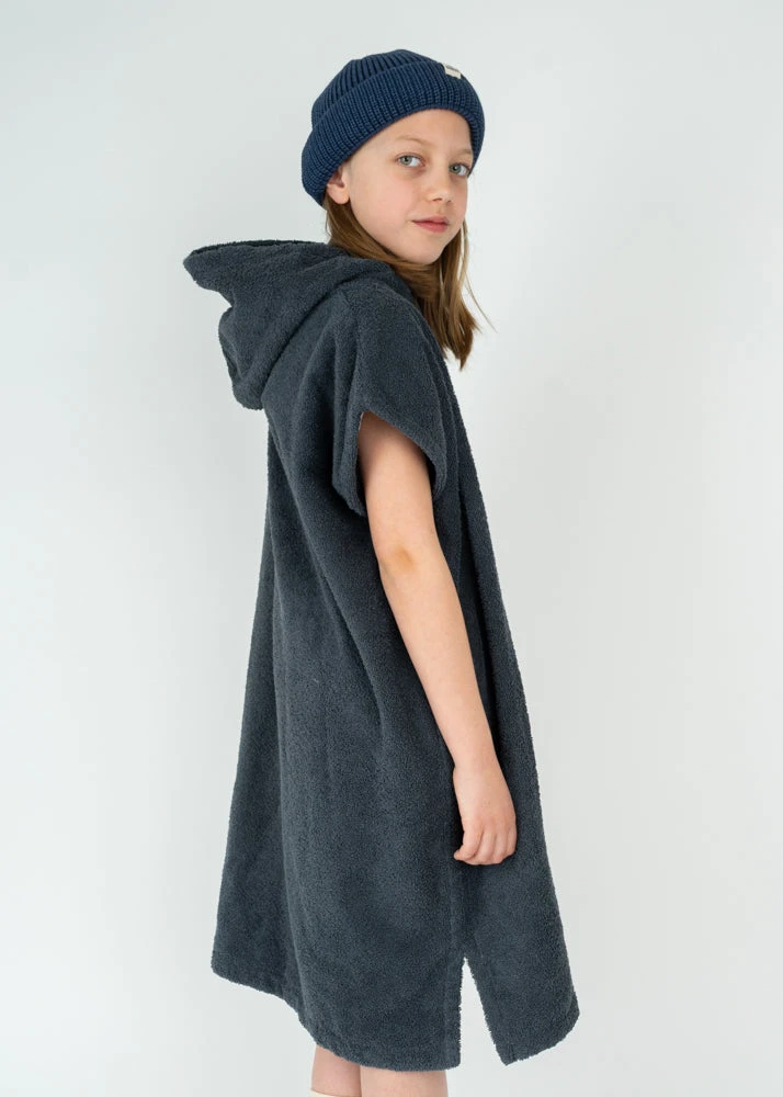 Kinder-Surf-Poncho MALIA Anthracite 4 Kinder-Surf-Poncho MALIA Anthracite – Bild 4