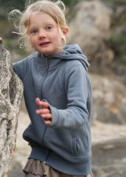 GOTS-Sweatjacke BUUG StormyWeather 13 GOTS-Sweatjacke BUUG StormyWeather -Noorlys kinder bekleidung zipper fair produziert noorlys hautfreundlich blau gots