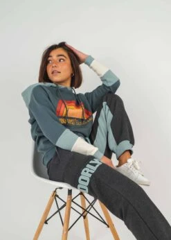 Bündel Hoodie TÜÜTJE & Jogginghose SUNDAG 18 Bündel Hoodie TÜÜTJE & Jogginghose SUNDAG -Noorlys kuschlig fair produziert bio baumwolle warm bundle men women laessig 89 734bb7cf c66c 4b0d a1dd e464932ac774