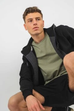 Sweatjacke STRIPPEN Black 30 Sweatjacke STRIPPEN Black -Noorlys kuschlig fair produziert bio baumwolle warm women laessig kollektion new men sommer 357