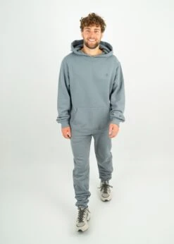 Bündel Hoodie MIKA & Jogginghose MOMME StormyWeather -Noorlys maenner buendel nachhaltig fair produziert warm kuschlig muetze winter cool 46