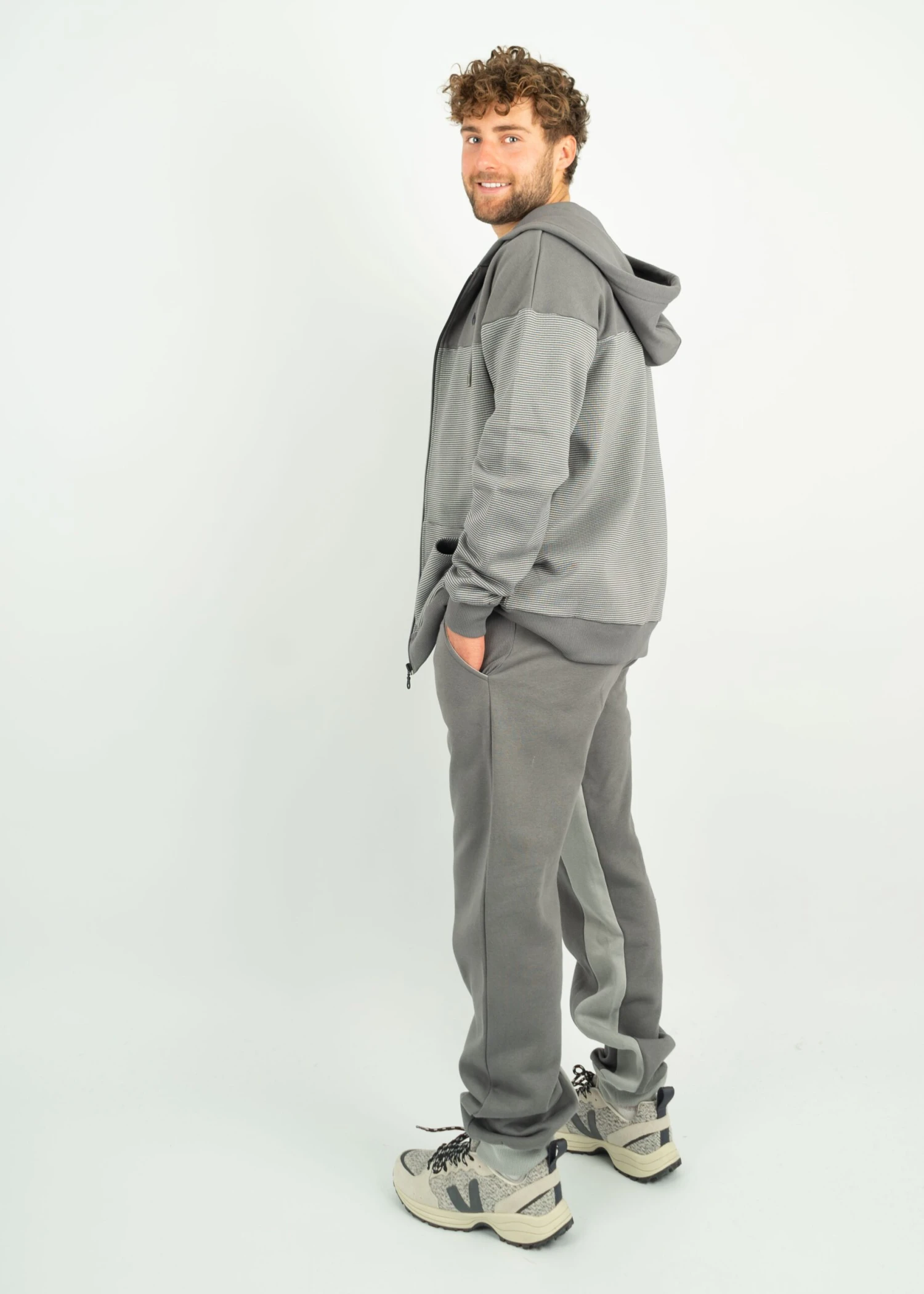 Jogginghose SUNDAG SmokedPearl/UltimateGrey 6 Jogginghose SUNDAG SmokedPearl/UltimateGrey – Bild 6