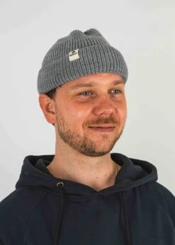 Fischermütze LUAN Ash 15 Fischermütze LUAN Ash -Noorlys muetze hoodie socken socks jogger fair produziert mann bio nachhaltig men sommer hose mode fashion noorlys baumwolle ash luan