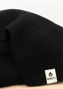 Baumwollschal MAARE Black 8 Baumwollschal MAARE Black -Noorlys muetze schal nachhaltig warm kuschlig cozy herbst kalt fair 8