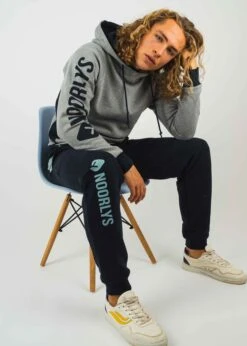 Hoodie RAFFIG Ash -Noorlys nachhaltig bio baumwolle fair produziert men unisex women kuschlig warm weich gemuetlich bundle ash navy 11 f6502d53 d4d2 4f5b b3b0 9debd4fcbc4c