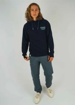 Jogginghose STIEFBUCK StormyWeather 26 Jogginghose STIEFBUCK StormyWeather -Noorlys nachhaltig bio baumwolle fair produziert men unisex women kuschlig warm weich gemuetlich bundle stormyweather navy 0045f511 d7de 4fd5 9e5d 7510c5d421c4