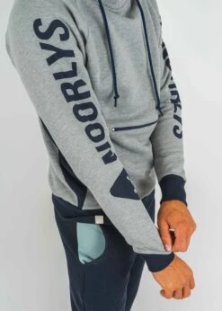 Hoodie RAFFIG Ash -Noorlys nachhaltig bio baumwolle fair produziert men women noorlys 197