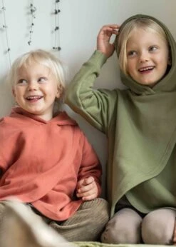 GOTS-Hoodie VINGER LodenGreen 9 GOTS-Hoodie VINGER LodenGreen -Noorlys nachhaltig bio fair produziert kuschleig mann frau laessig winter herbst 134 ecbdf4c2 fabd 4c07 a7c7 541446724ac0