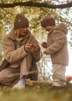 Woll-Jacke BÄRLI Natur -Noorlys nachhaltig boi fair produziert kuschleig kids mann frau laessig