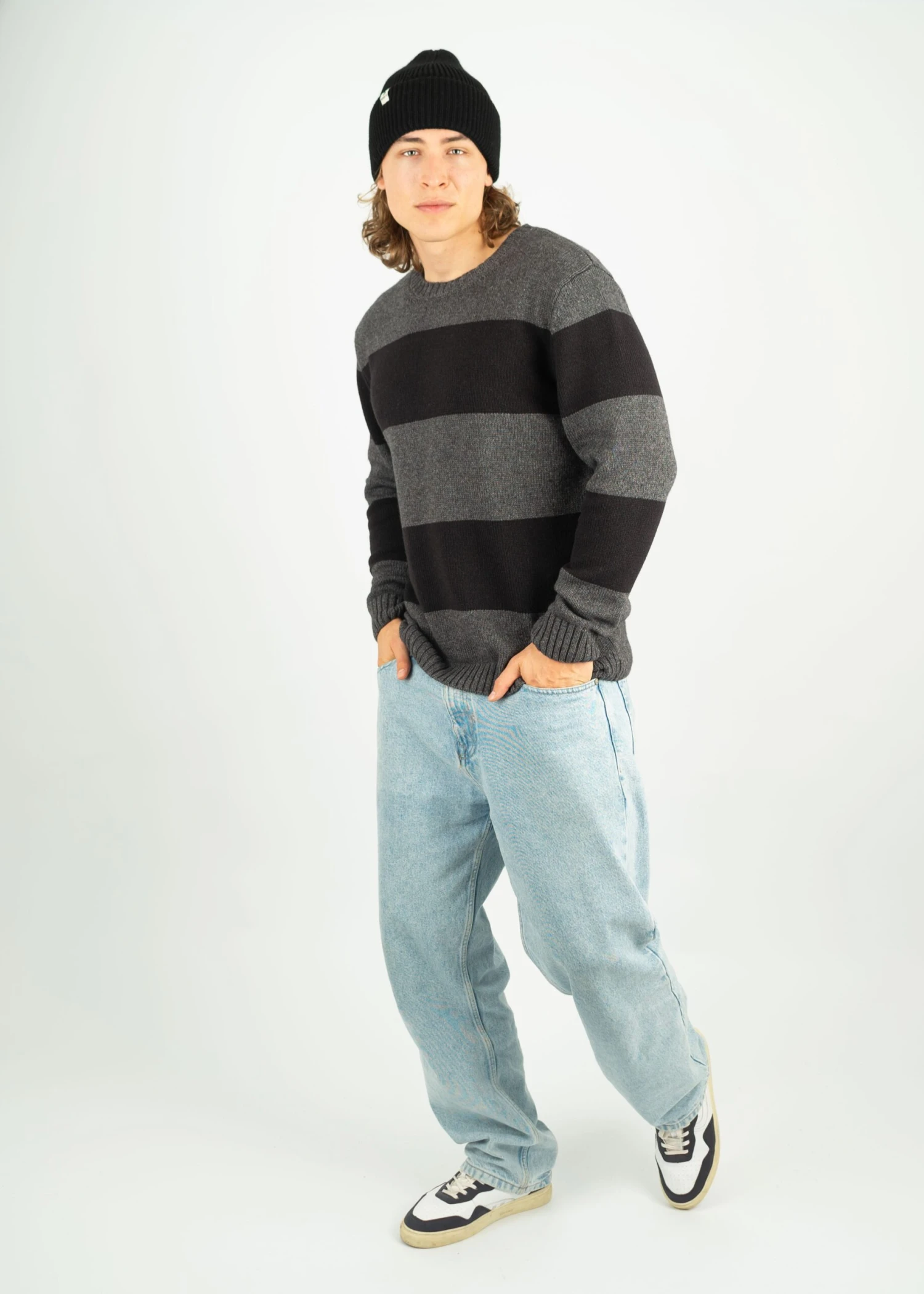 Strickpullover RIFFELT AnthraciteBlackStriped 1 Strickpullover RIFFELT AnthraciteBlackStriped