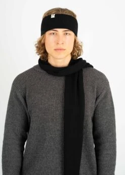 Baumwollschal MAARE Black 9 Baumwollschal MAARE Black -Noorlys nachhaltig buende menl fair produziert warm kuschlig muetze winter frauen 80