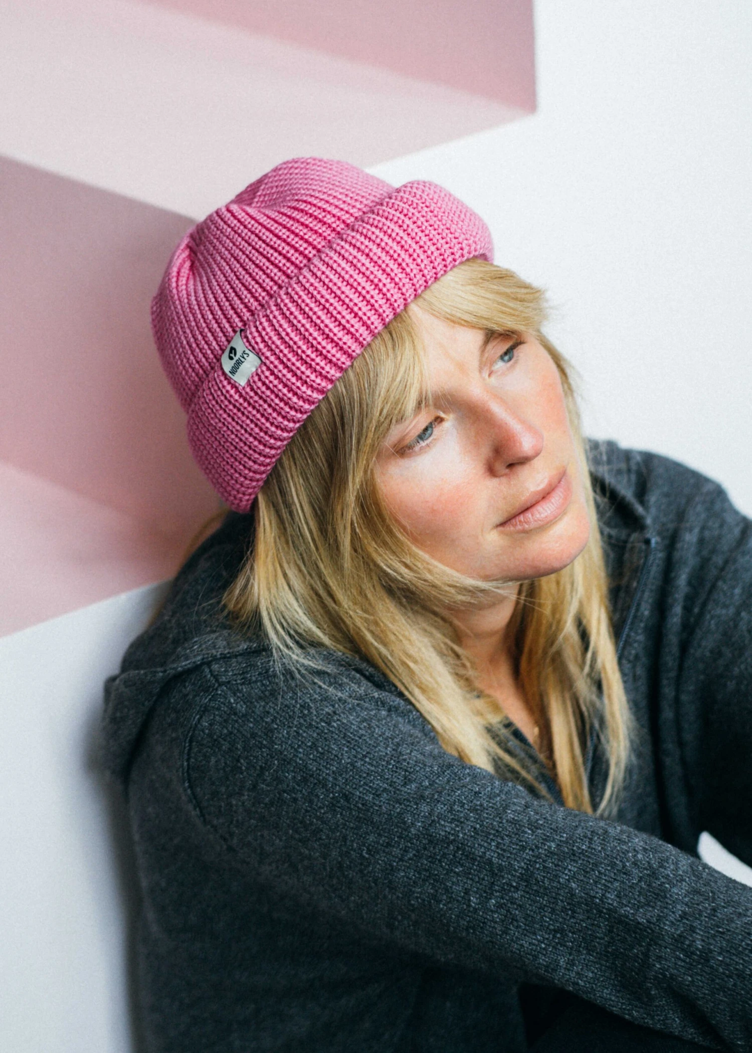 Wollmütze LUAN HotPink 2 Wollmütze LUAN HotPink – Bild 2