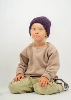 Kaschmirmütze ALMA Aubergine 10 Kaschmirmütze ALMA Aubergine -Noorlys nachhaltig fair produziert warm kuschlig muetze handschuhe beanie 90