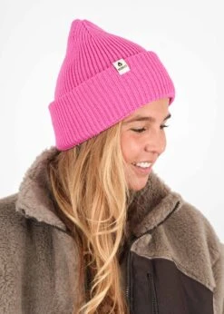 Wollmütze KARLI HotPink 13 Wollmütze KARLI HotPink -Noorlys nachhaltig fair produziert warm kuschlig muetze winter frauen 58