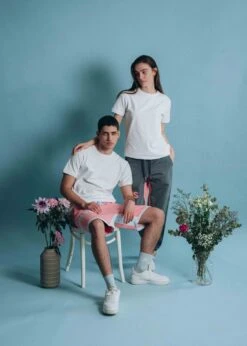 Short SUNDAG Flamingo/IllusionBlue -Noorlys noorlys herren damen sommer nachhaltig fair produziert warm kuschlig cool schoen 110