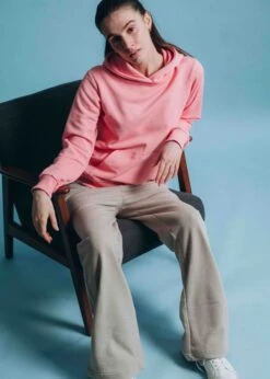 Basic-Hoodie HELENE FlamingoPink -Noorlys noorlys herren damen sommer nachhaltig fair produziert warm kuschlig cool schoen 118 fc40f972 6d53 4ac5 9009 ae876002e357