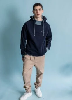 Jogger-Chino MAANDAG Camel 22 Jogger-Chino MAANDAG Camel -Noorlys noorlys herren damen sommer nachhaltig fair produziert warm kuschlig cool schoen 55