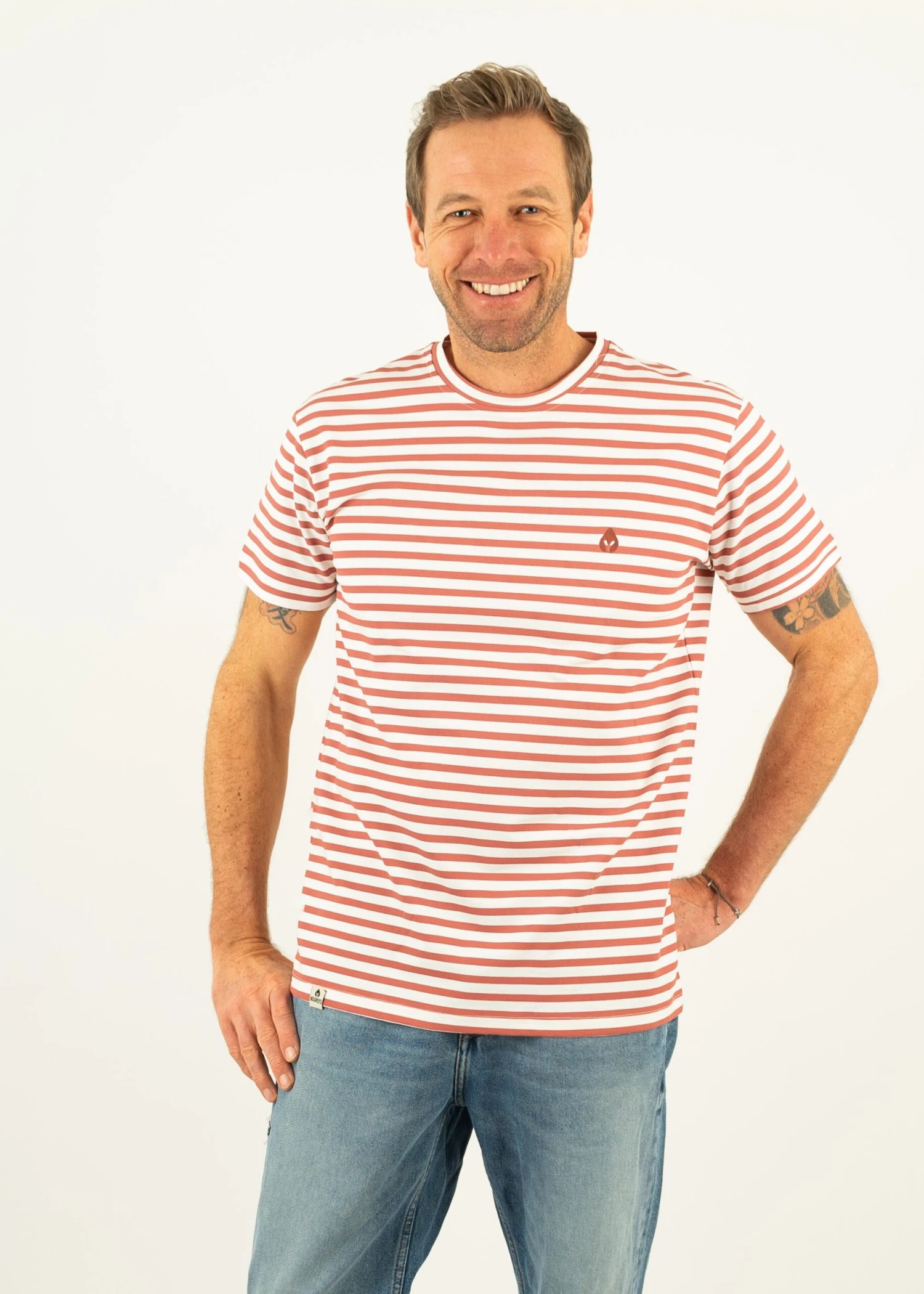 T-Shirt JOHANN MahagonyStriped 2 T-Shirt JOHANN MahagonyStriped – Bild 2