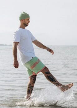 Short SUNDAG SharpGreen/FlamingoPink