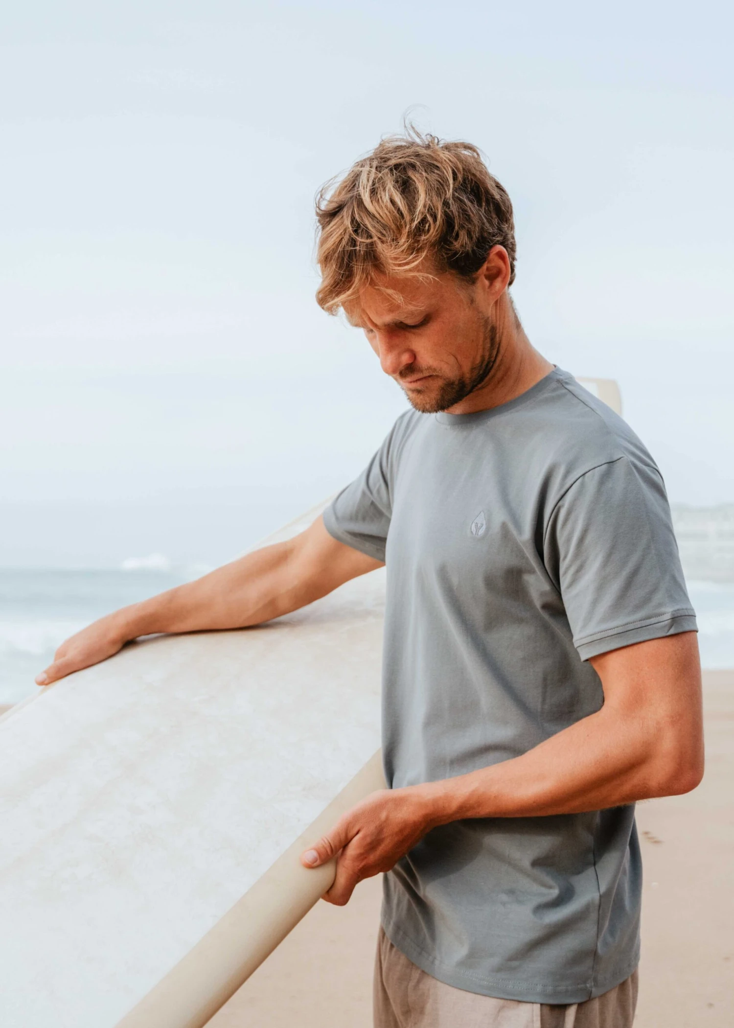 T-Shirt JOHANN UltimateGrey 17 T-Shirt JOHANN UltimateGrey – Bild 17