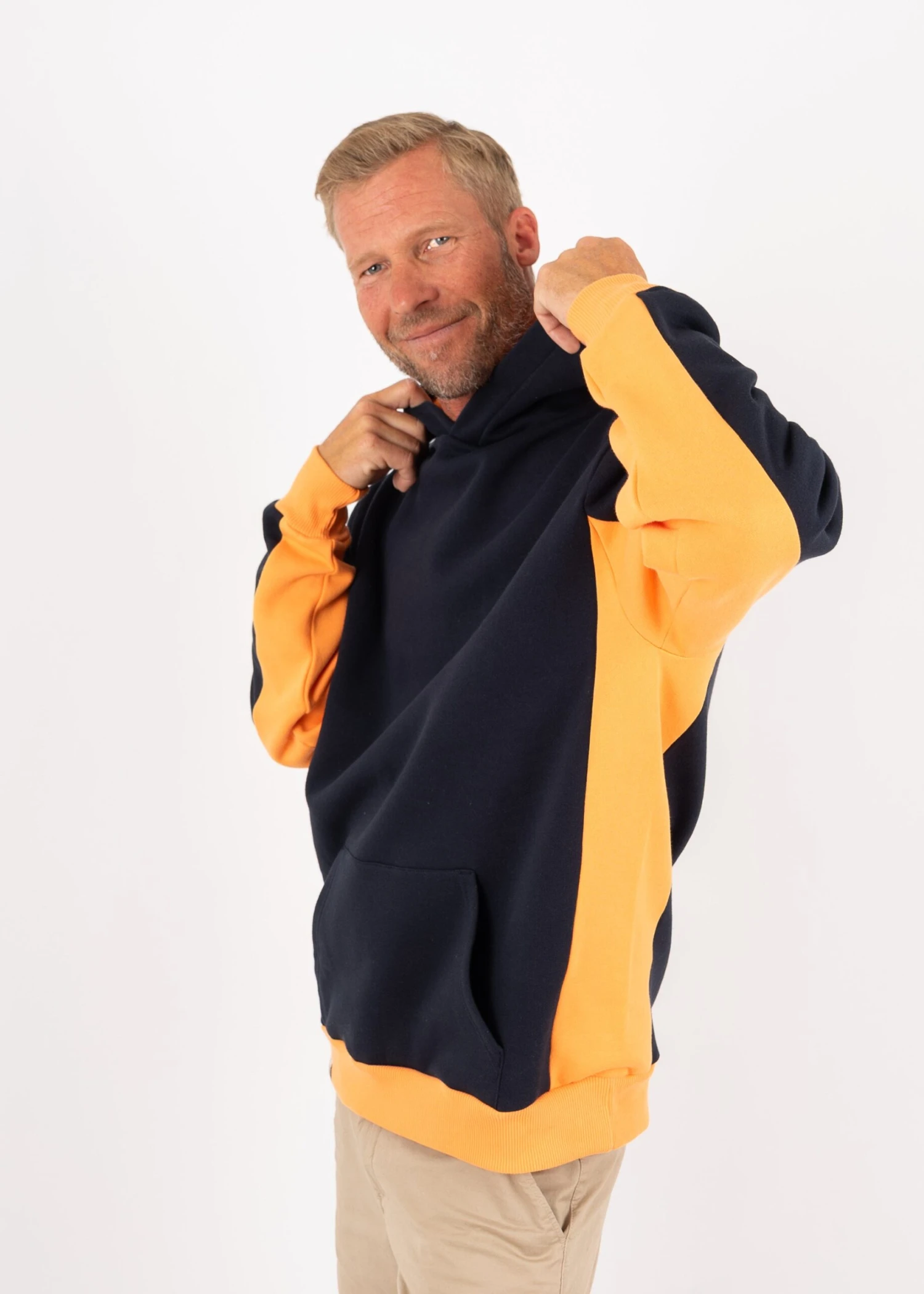 Hoodie WILKE Navy/Tangerine 3 Hoodie WILKE Navy/Tangerine – Bild 3