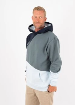 Hoodie DYNAAMIK Navy/StormyWeather/IllusionBlue 7 Hoodie DYNAAMIK Navy/StormyWeather/IllusionBlue -Noorlys sommer sweat nachhaltig faire mode bio materialien summer