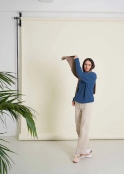 Strickpullover SLICHT DenimBlue 24 Strickpullover SLICHT DenimBlue -Noorlys stills nachhaltig bio fair produziert warm winter 142