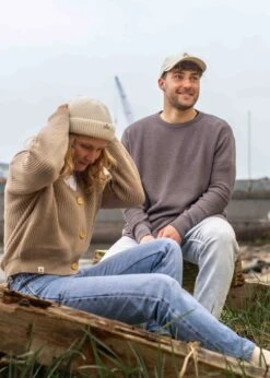 Strickpullover JORI Anthracite 20 Strickpullover JORI Anthracite -Noorlys summer knit spring bio nachhaltig fair produziert oeko cool schoen men women kleidung fresh neu sommer 23