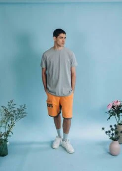 Short SUNDAG Tangerine/SmokedPearl -Noorlys sundag noorlys herren damen sommer nachhaltig fair produziert warm kuschlig cool schoen 134 9c0d4acc e4a5 41c7 abfa 249d0f657210